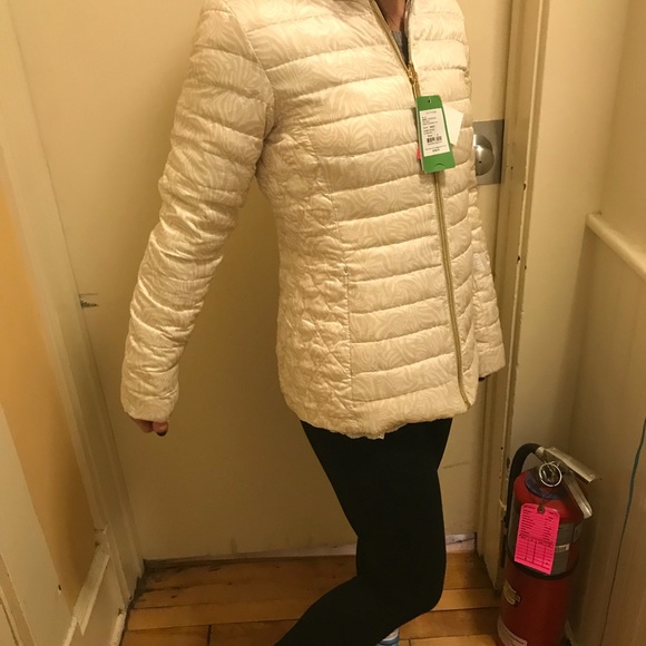 Lily Pulitzer jacket - Picture 7 of 7